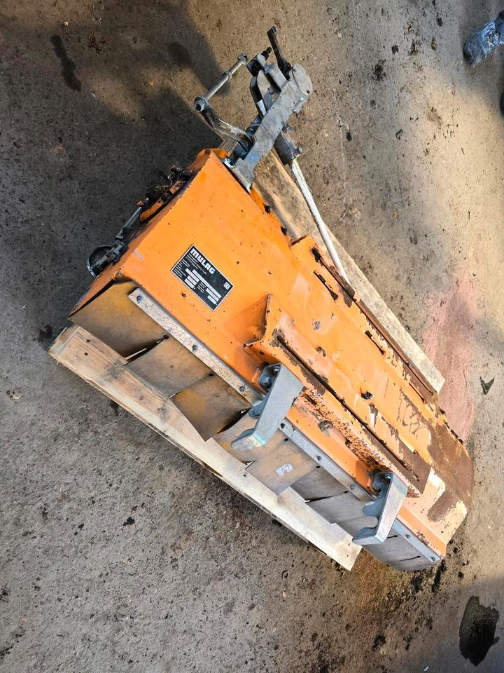 Mulag RMK 1200 BJ. 2015 Randstreifenmäher Böschungsmäher Böschungsmulcher für FME 600 700 MKM FMK Unimog 405 424 427 U 300 400 500 430 - Bočni mulčer: slika 2 Mulag RMK 1200 BJ. 2015 Randstreifenmäher Böschungsmäher Böschungsmulcher für FME 600 700 MKM FMK Unimog 405 424 427 U 300 400 500 430 - Bočni mulčer: slika 2