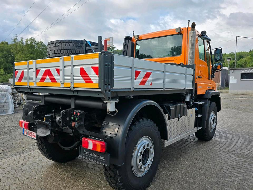 Neuwertiger Unimog U530 7800km EAS Easy-Drive Mercedes-Benz U 530 UGN UGE 405 527 535 435 430 Kipper - Vozilo za zimsko službo: slika 4 Neuwertiger Unimog U530 7800km EAS Easy-Drive Mercedes-Benz U 530 UGN UGE 405 527 535 435 430 Kipper - Vozilo za zimsko službo: slika 4