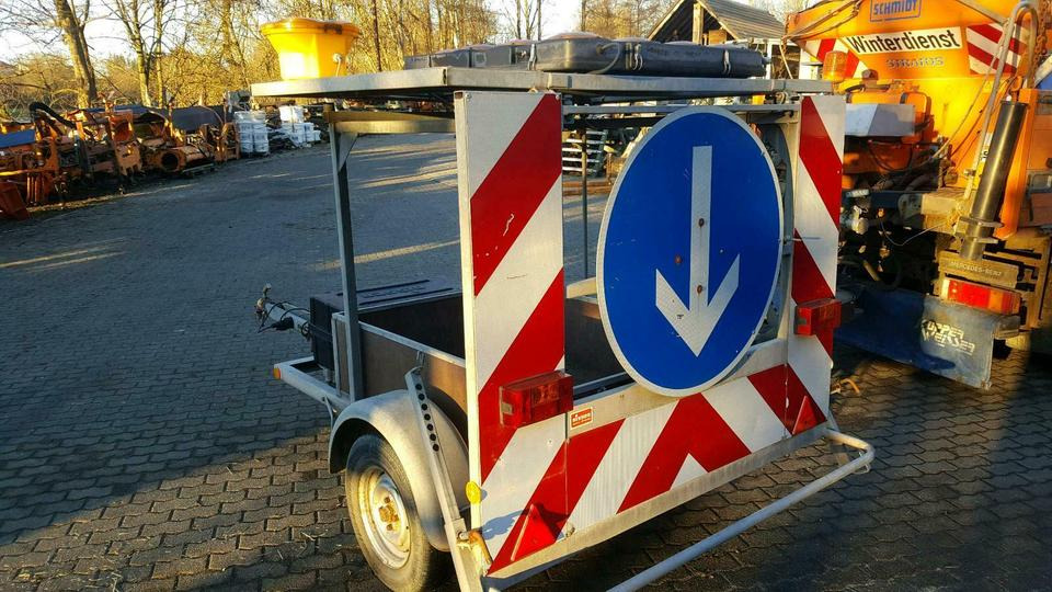 Prikolica Absperrtafel Nissen Horizont Verkehrsleitanhänger Vz 616 615: slika 6