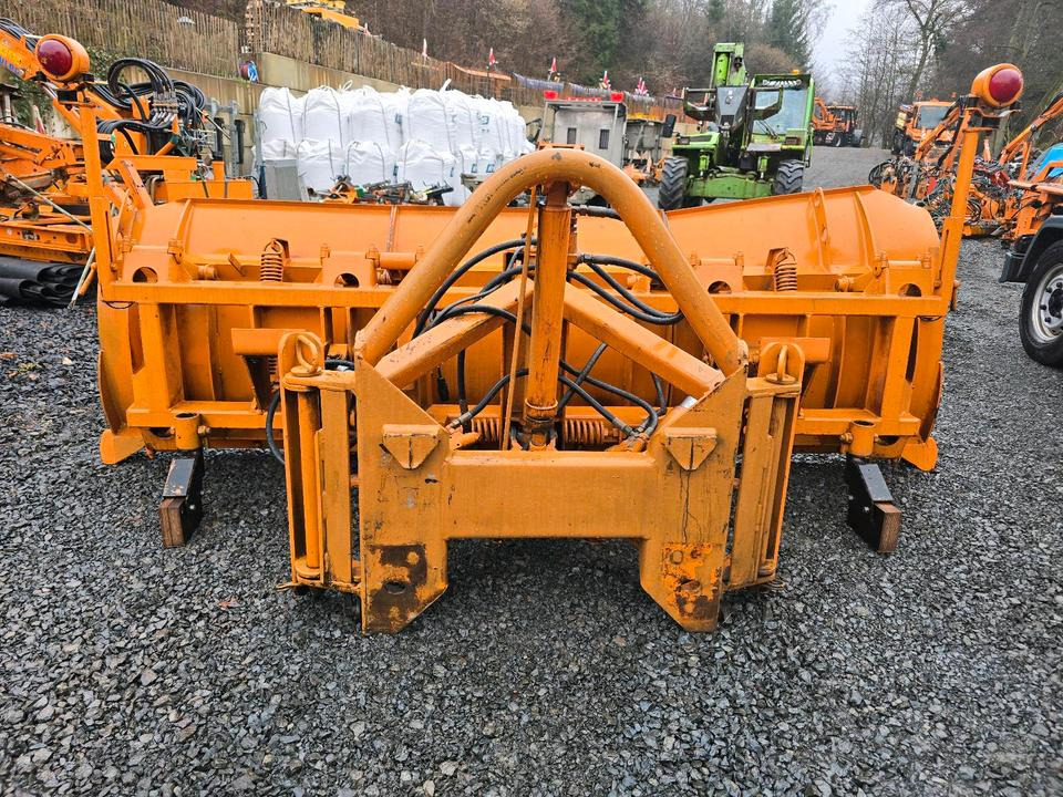 Schmidt MF 2.4 3m. Schneeschieber Schneeschild Winterdienst Räumschild Schneepflug passend für Traktor Unimog 405 UGE UGN Fronthydraulik - Snežni plug: slika 3 Schmidt MF 2.4 3m. Schneeschieber Schneeschild Winterdienst Räumschild Schneepflug passend für Traktor Unimog 405 UGE UGN Fronthydraulik - Snežni plug: slika 3