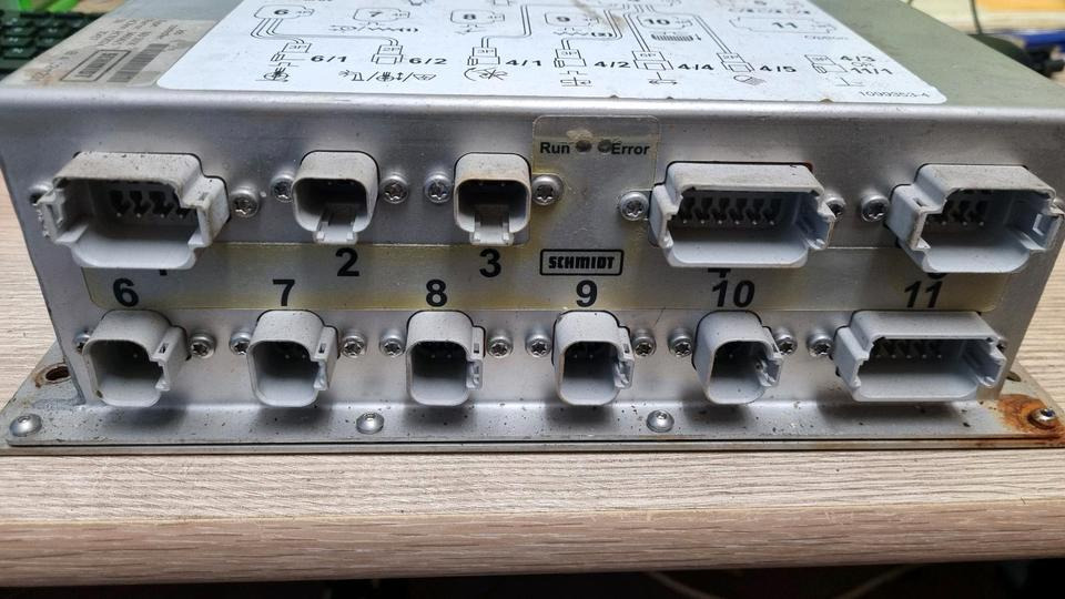 Schmidt NU 501K Job Controller Stratos Salzstreuer Rechner Bordcomputer Bedienung 3460425 - ECU za Komunalno/ Posebno vozilo: slika 2 Schmidt NU 501K Job Controller Stratos Salzstreuer Rechner Bordcomputer Bedienung 3460425 - ECU za Komunalno/ Posebno vozilo: slika 2