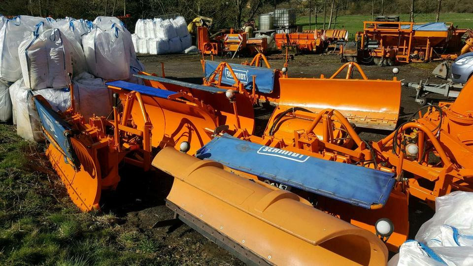 Schneepflug Schmidt Beilhack Winterdienst Schneeschild Unimog Fen - Snežni plug: slika 1 Schneepflug Schmidt Beilhack Winterdienst Schneeschild Unimog Fen - Snežni plug: slika 1