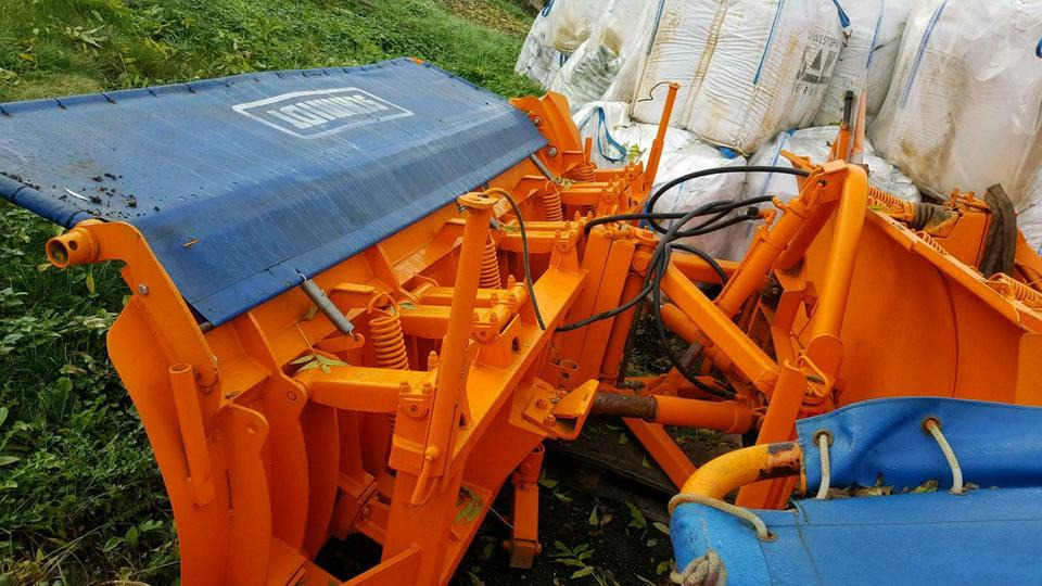 Schneepflug Schmidt Beilhack Winterdienst Schneeschild Unimog Fen - Snežni plug: slika 3 Schneepflug Schmidt Beilhack Winterdienst Schneeschild Unimog Fen - Snežni plug: slika 3
