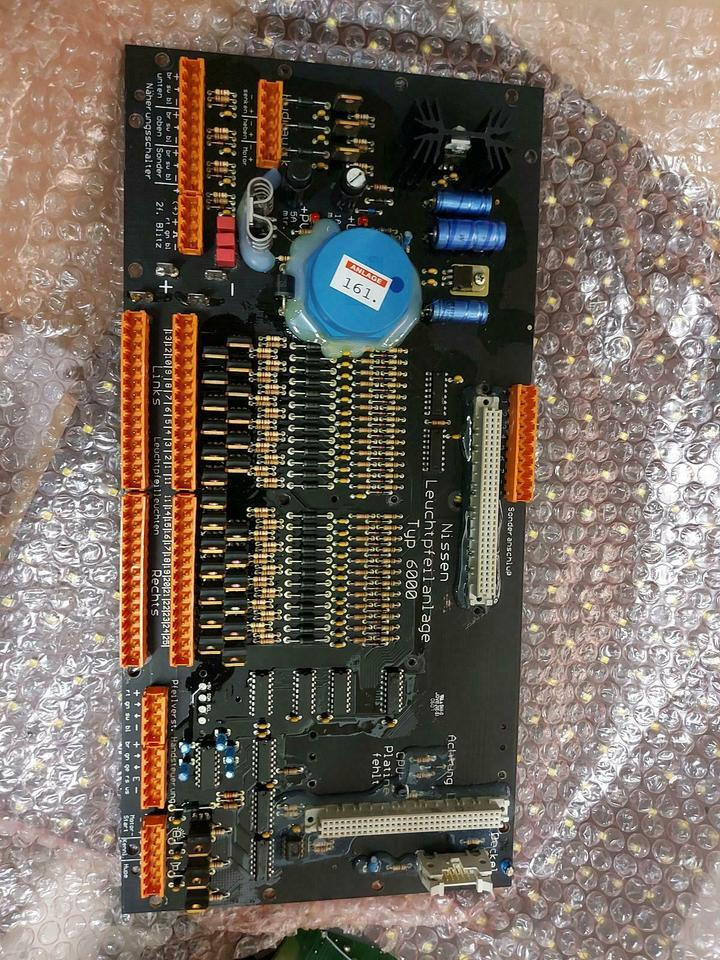 Steuerplatine Nissen LP 6000 Absperrtafel Verkehrssicherungsanhän - Električni sistem za Prikolica: slika 1 Steuerplatine Nissen LP 6000 Absperrtafel Verkehrssicherungsanhän - Električni sistem za Prikolica: slika 1