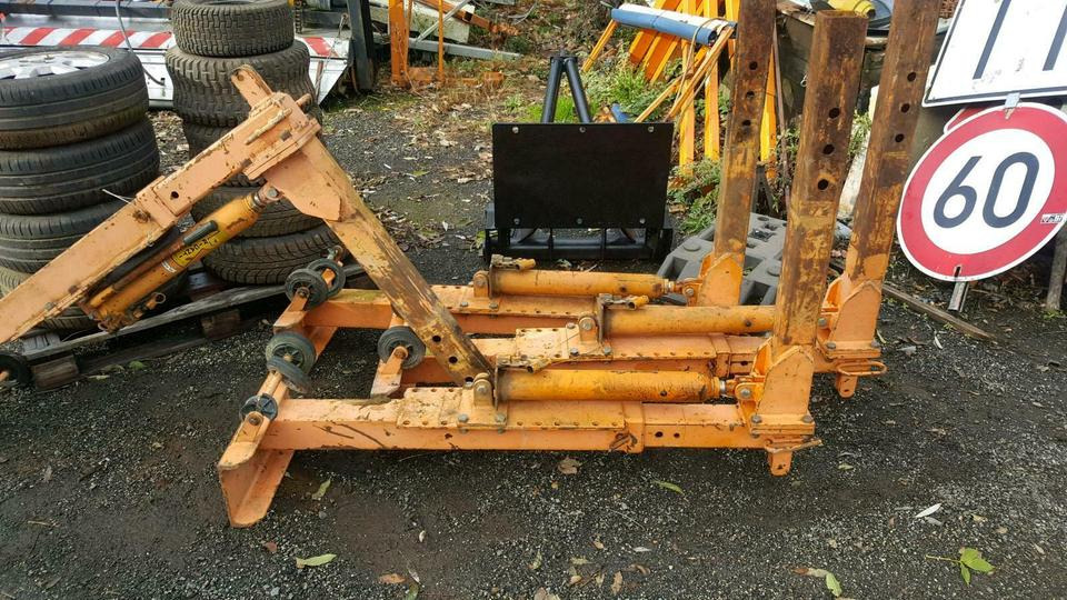 Stützen für Salzstreuer Schmidt Küpper Weisser Epoke Unimog Fendt - Okvir/ Šasija za Posipalnik peska/ Soli: slika 4 Stützen für Salzstreuer Schmidt Küpper Weisser Epoke Unimog Fendt - Okvir/ Šasija za Posipalnik peska/ Soli: slika 4