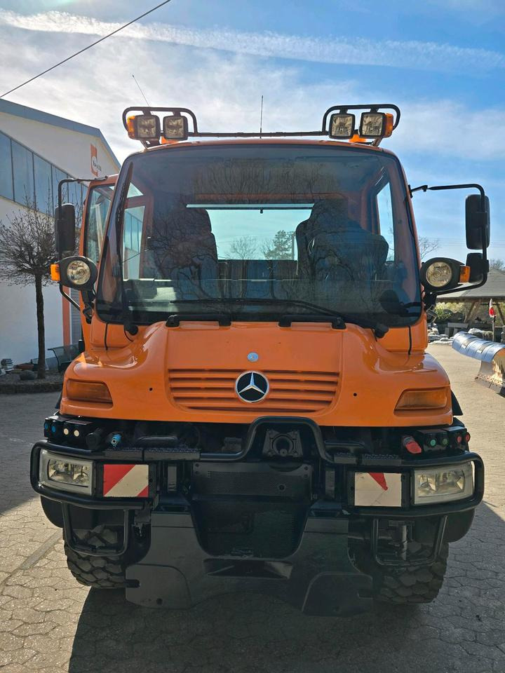 Unimog 405/10 U400 Bluetec 5 Leistungshydraulik Hydrostat U 400 500 300 Mercedes-Benz 318 218 430 423 427 - Vozilo za zimsko službo: slika 4 Unimog 405/10 U400 Bluetec 5 Leistungshydraulik Hydrostat U 400 500 300 Mercedes-Benz 318 218 430 423 427 - Vozilo za zimsko službo: slika 4