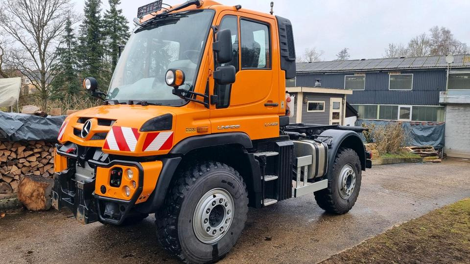 Unimog 423 405 Mercedes-Benz U423 EAS Kipper UGN UGE - Tovornjak s kesonom, Komunalno/ Posebno vozilo: slika 1 Unimog 423 405 Mercedes-Benz U423 EAS Kipper UGN UGE - Tovornjak s kesonom, Komunalno/ Posebno vozilo: slika 1