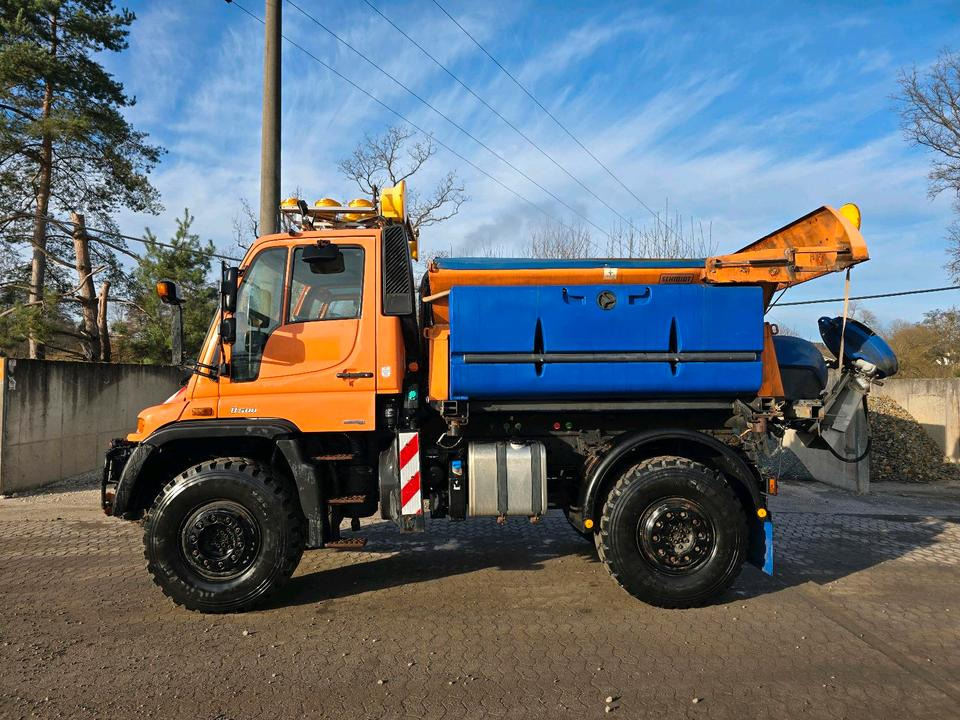 Unimog U500 2008 EasyDrive Variopilot Leistungshydraulik 405/10 405/12 NKS-Z-UGN-43K Bluetec 4 Mercedes-Benz UGE UGN Schmidt Stratos Salzstreuer - Vozilo za zimsko službo: slika 2 Unimog U500 2008 EasyDrive Variopilot Leistungshydraulik 405/10 405/12 NKS-Z-UGN-43K Bluetec 4 Mercedes-Benz UGE UGN Schmidt Stratos Salzstreuer - Vozilo za zimsko službo: slika 2