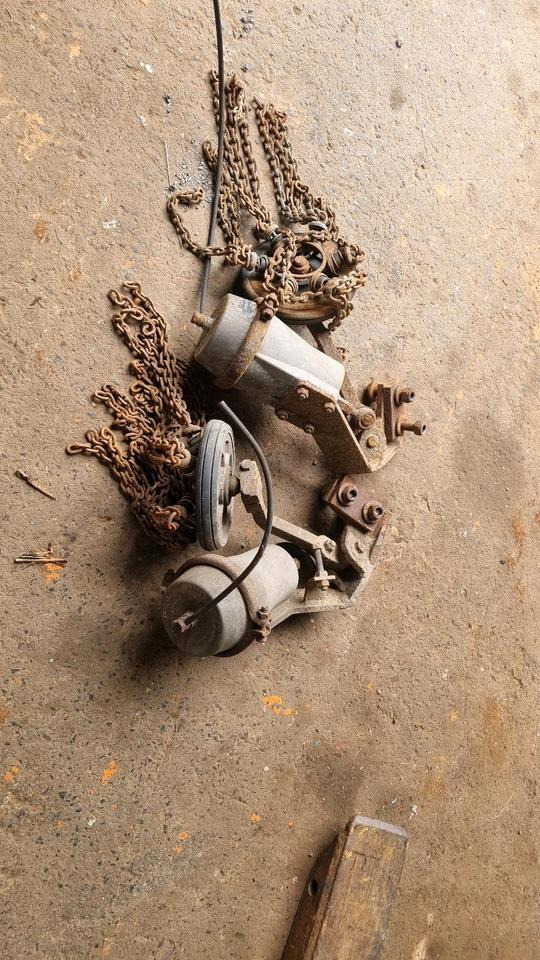 Unterwurfketten Schleuderketten Schneeketten Unimog Mercedes Benz 405 U300 U 400 500 423 429 530 318 427 - Gume in platišča za Komunalno/ Posebno vozilo: slika 1 Unterwurfketten Schleuderketten Schneeketten Unimog Mercedes Benz 405 U300 U 400 500 423 429 530 318 427 - Gume in platišča za Komunalno/ Posebno vozilo: slika 1