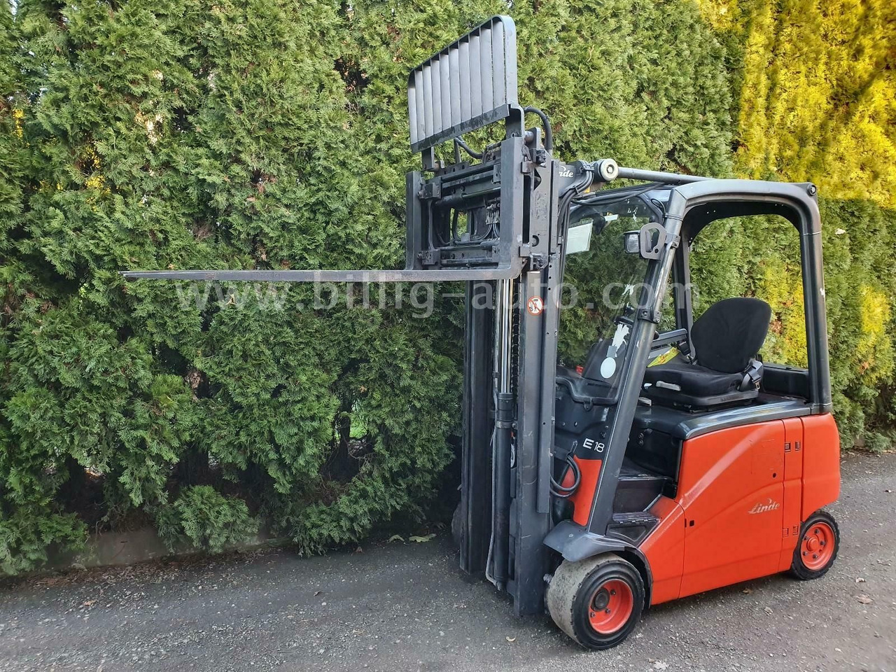 Linde E18 PH 4-Rad Seitenschieber*Zinkenverstellung* - Električni viličar: slika 1 Linde E18 PH 4-Rad Seitenschieber*Zinkenverstellung* - Električni viličar: slika 1