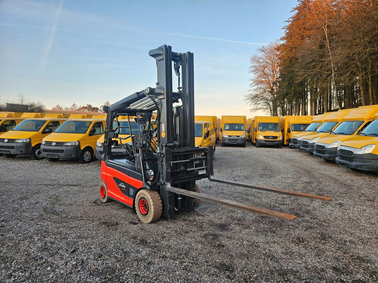 Linde E25 R Roadster , 6.880mm Hubhöhe, StVZO hydr. Zi - Električni viličar: slika 4 Linde E25 R Roadster , 6.880mm Hubhöhe, StVZO hydr. Zi - Električni viličar: slika 4