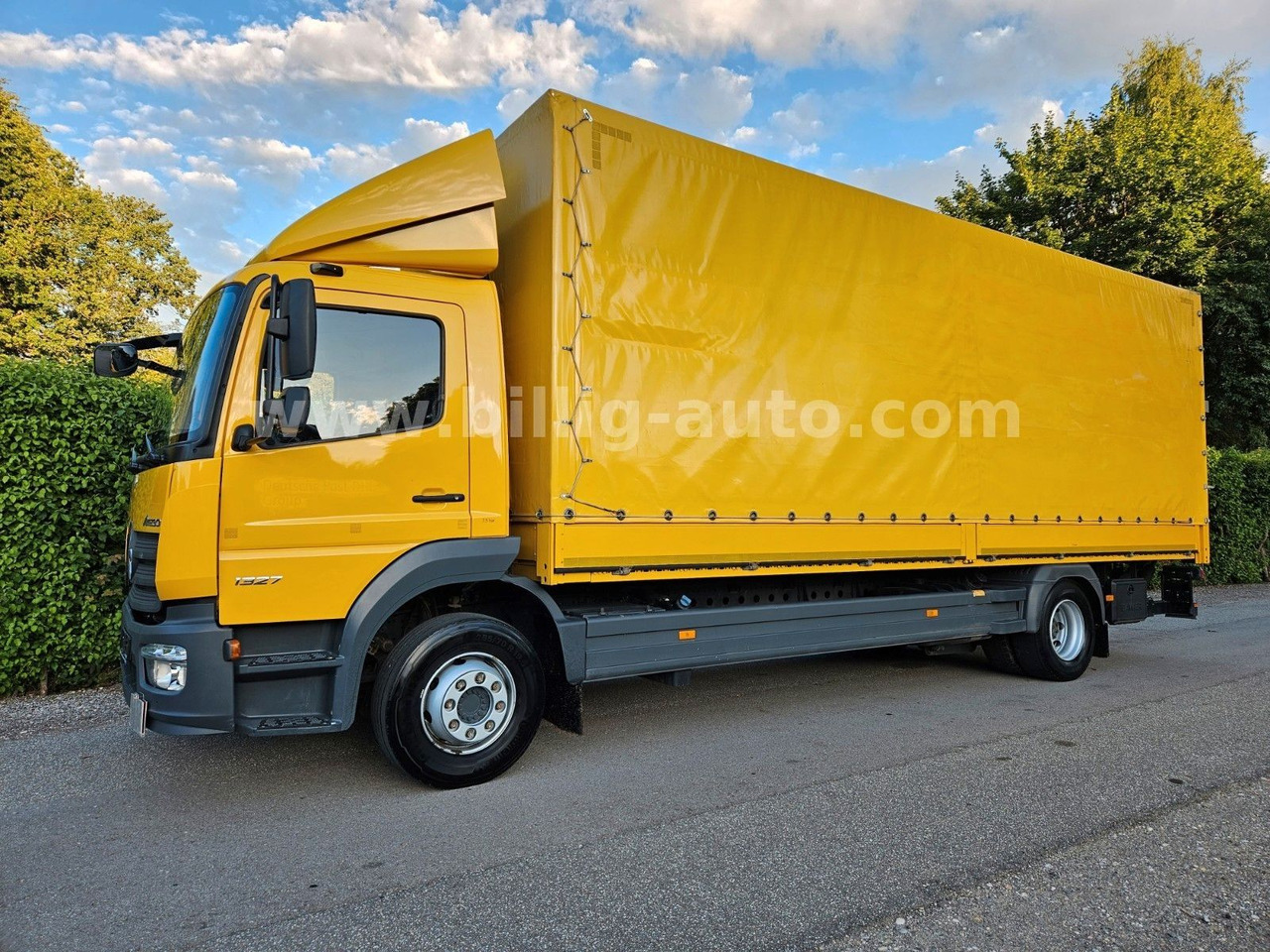 Mercedes-Benz Atego 1327 L * BREMS/SPUR-ASS*DIFF.*LBW*AHK*7.2m - Tovornjak s ponjavo: slika 3 Mercedes-Benz Atego 1327 L * BREMS/SPUR-ASS*DIFF.*LBW*AHK*7.2m - Tovornjak s ponjavo: slika 3