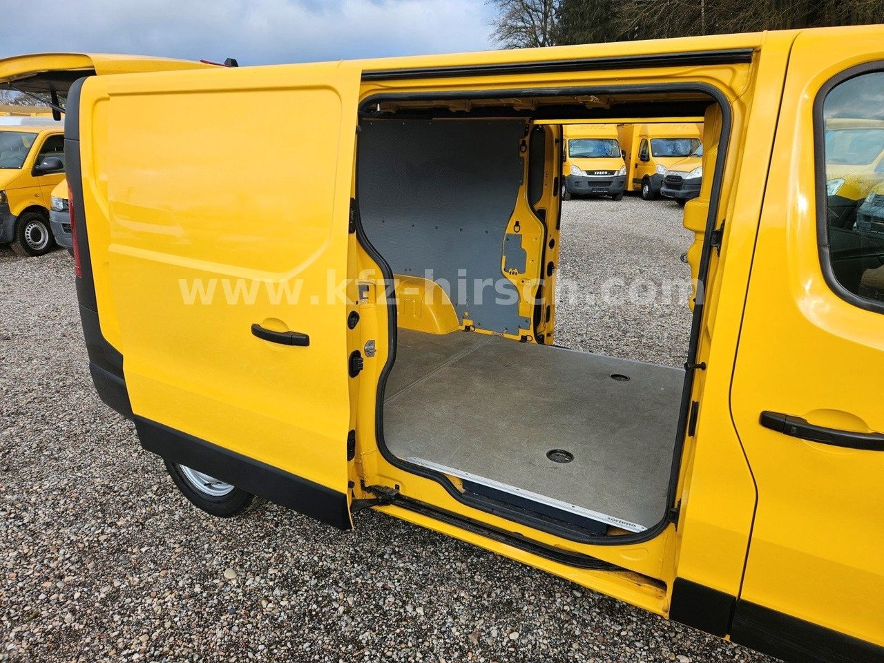 Renault Trafic Kasten L2H1 Maxi Lang Kamera 1.Hand LED - Potniški kombi: slika 5 Renault Trafic Kasten L2H1 Maxi Lang Kamera 1.Hand LED - Potniški kombi: slika 5
