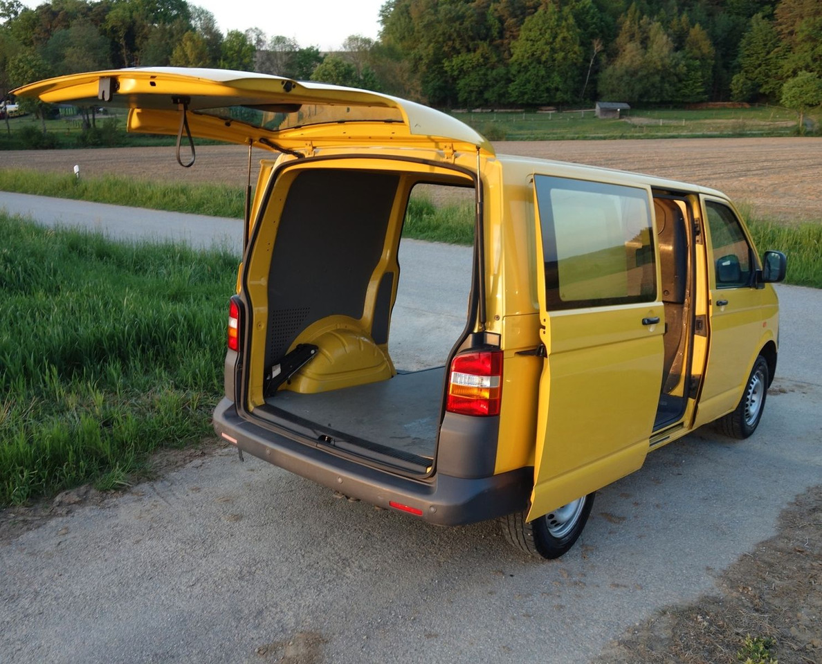 Volkswagen T5 1.9 TDI Transporter 2xSchiebetüre 1.Hand - Potniški kombi: slika 5 Volkswagen T5 1.9 TDI Transporter 2xSchiebetüre 1.Hand - Potniški kombi: slika 5
