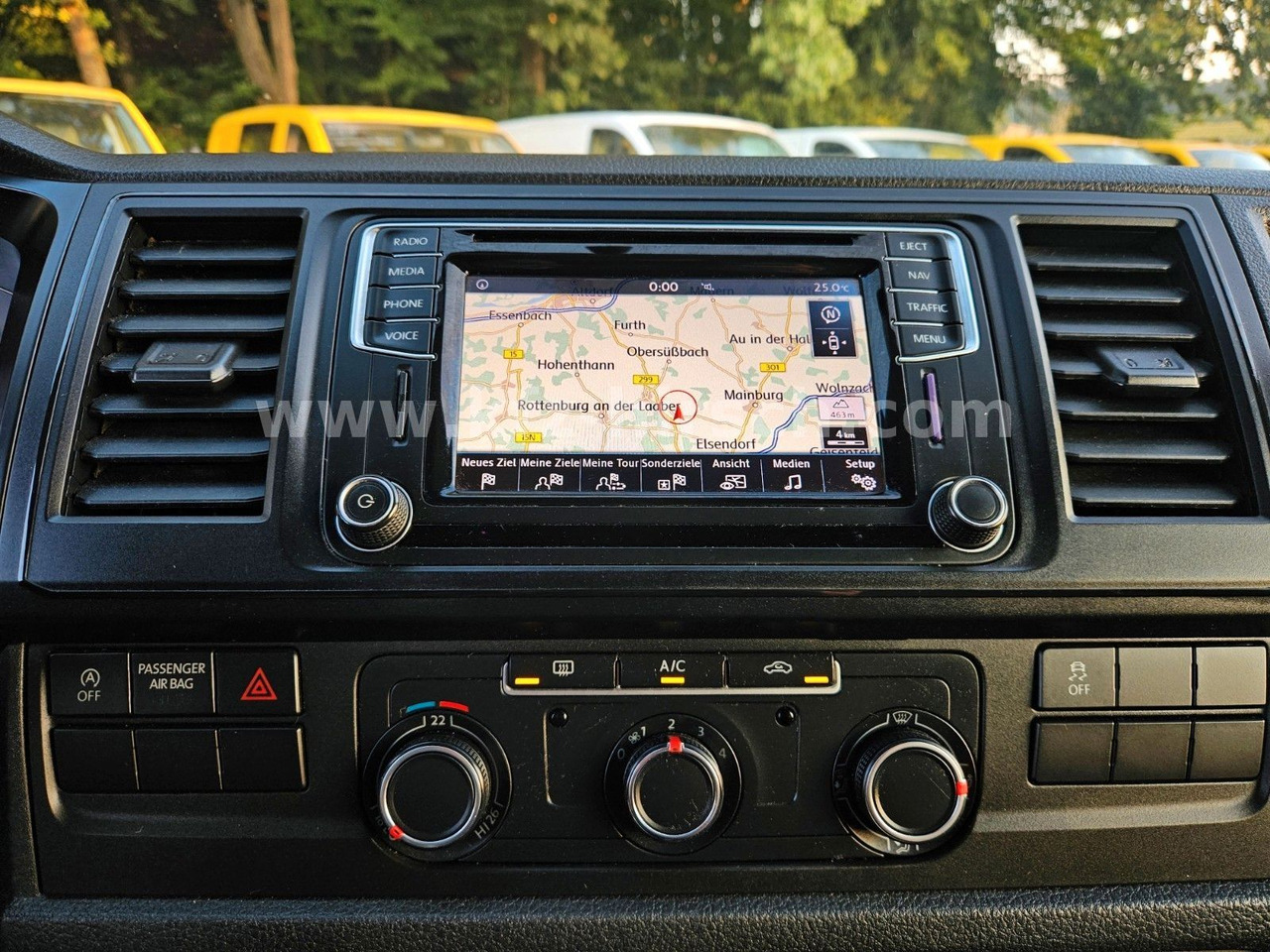 Volkswagen T6 Transporter 4x4 Allrad Sortimo Navi Stdhzg AC - Mali kombi: slika 5 Volkswagen T6 Transporter 4x4 Allrad Sortimo Navi Stdhzg AC - Mali kombi: slika 5