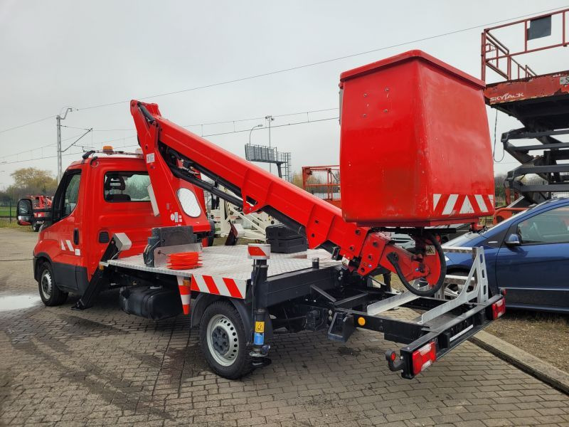 Iveco Daily 35S12 podnośnik koszowy 17 m CTE B-Lift 17 - Dvižna ploščad montirana na tovornjak: slika 2 Iveco Daily 35S12 podnośnik koszowy 17 m CTE B-Lift 17 - Dvižna ploščad montirana na tovornjak: slika 2