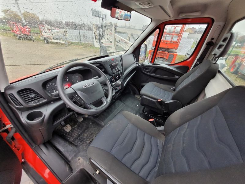 Iveco Daily 35S12 podnośnik koszowy 17 m CTE B-Lift 17 - Dvižna ploščad montirana na tovornjak: slika 4 Iveco Daily 35S12 podnośnik koszowy 17 m CTE B-Lift 17 - Dvižna ploščad montirana na tovornjak: slika 4