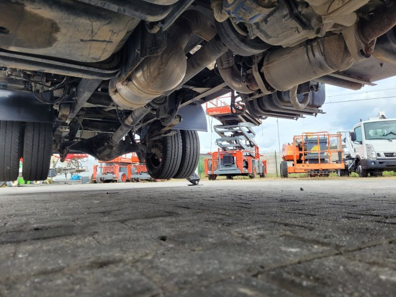 Dvižna ploščad montirana na tovornjak Nissan Cabstar NT400 podnośnik koszowy 20 m Multitel HX195: slika 19