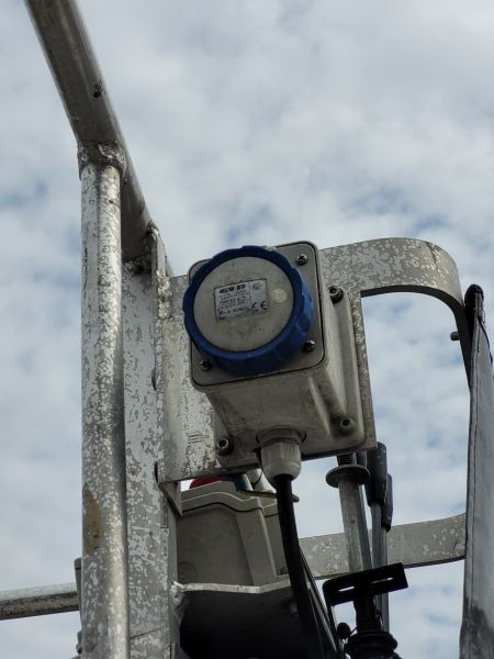 Dvižna ploščad montirana na tovornjak Nissan Cabstar NT400 podnośnik koszowy 20 m Multitel HX195: slika 17