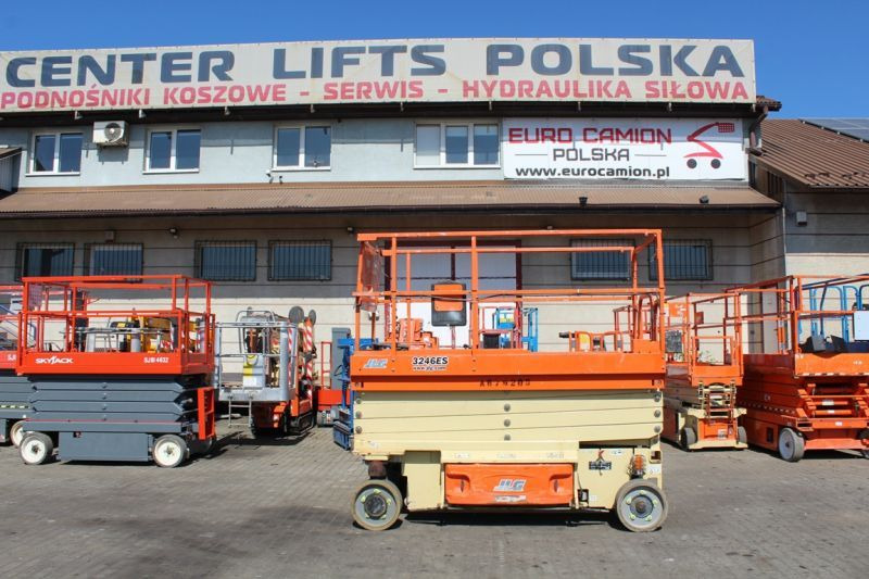 Podnośnik nożycowy elektryczny 12 m JLG 3246 ES - Škarjasta dvižna ploščad: slika 5 Podnośnik nożycowy elektryczny 12 m JLG 3246 ES - Škarjasta dvižna ploščad: slika 5