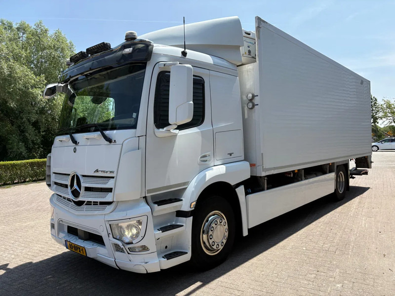 Mercedes-Benz Actros 1836 / SUPRA 950 KOELING / SLEEPCAB / LAADKLEP 2 TON / APK - TUV OKTOBER 2025 / - Tovornjak hladilnik: slika 2 Mercedes-Benz Actros 1836 / SUPRA 950 KOELING / SLEEPCAB / LAADKLEP 2 TON / APK - TUV OKTOBER 2025 / - Tovornjak hladilnik: slika 2