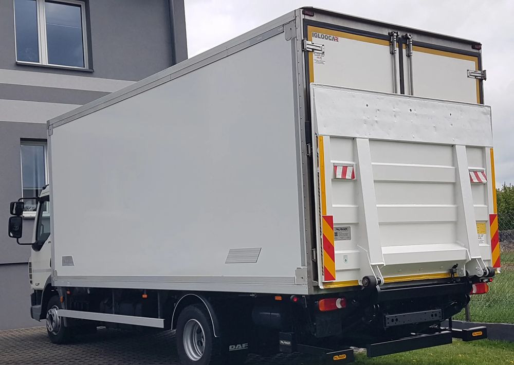 DAF 12T LF 210 WINDA CHŁODNIA 14EP 5,79x2,48x2,29 KLIMA AGREGAT - Tovornjak hladilnik: slika 3 DAF 12T LF 210 WINDA CHŁODNIA 14EP 5,79x2,48x2,29 KLIMA AGREGAT - Tovornjak hladilnik: slika 3