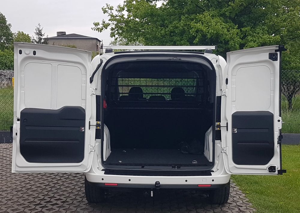 Fiat Doblo 1.6 Multijet 16V Easy - Avtomobil: slika 5 Fiat Doblo 1.6 Multijet 16V Easy - Avtomobil: slika 5