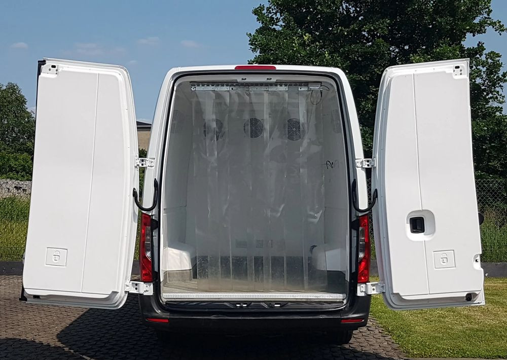 Mercedes-Benz SPRINTER MAXI CHŁODNIA AGREGAT 2 KOMORY GRZANIE IZOTERMA KLIMA BLASZAK VAN FURGON - Hladilno vozilo: slika 5 Mercedes-Benz SPRINTER MAXI CHŁODNIA AGREGAT 2 KOMORY GRZANIE IZOTERMA KLIMA BLASZAK VAN FURGON - Hladilno vozilo: slika 5