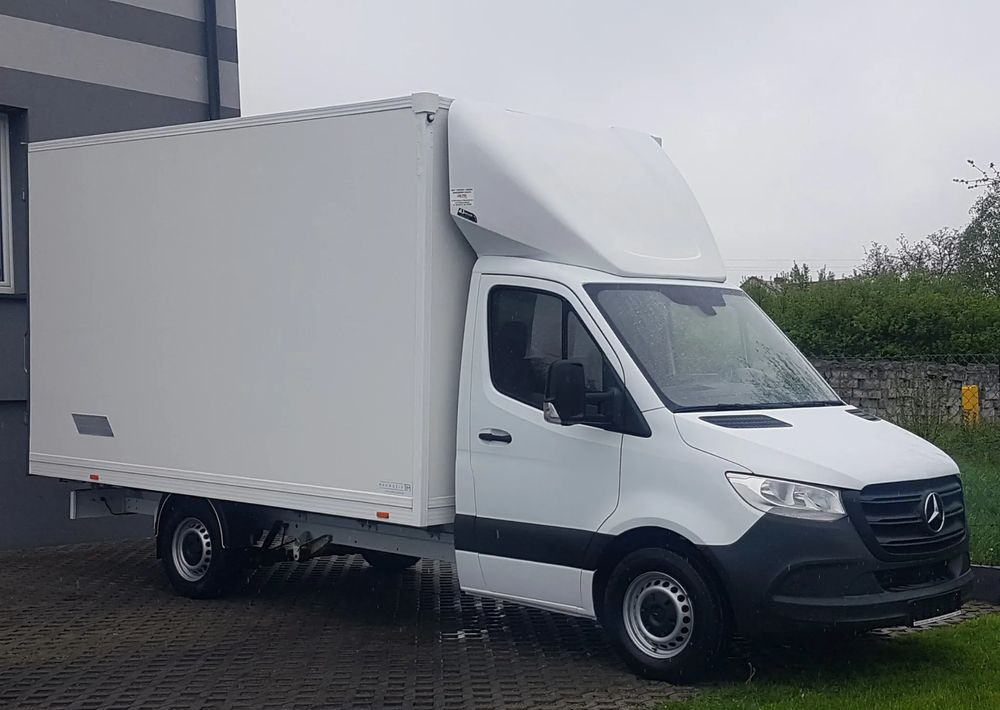 Mercedes-Benz Sprinter KONTENER 8EP 4,11x2,15x2,30 KLIMA 314 CDI MANUAL KRAJOWY AC - Dostavno vozilo z zabojnikom: slika 1 Mercedes-Benz Sprinter KONTENER 8EP 4,11x2,15x2,30 KLIMA 314 CDI MANUAL KRAJOWY AC - Dostavno vozilo z zabojnikom: slika 1