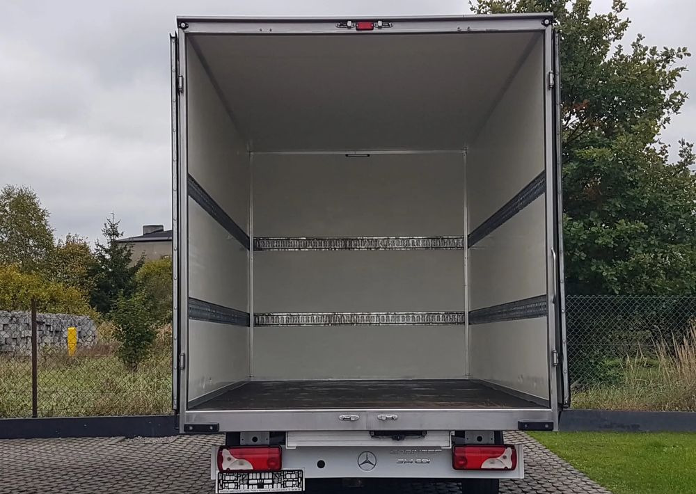 Mercedes-Benz Sprinter KONTENER 8EP 4,13x2,17x2,30 KLIMA 314 CDI MANUAL KRAJOWY - Dostavno vozilo z zabojnikom: slika 5 Mercedes-Benz Sprinter KONTENER 8EP 4,13x2,17x2,30 KLIMA 314 CDI MANUAL KRAJOWY - Dostavno vozilo z zabojnikom: slika 5