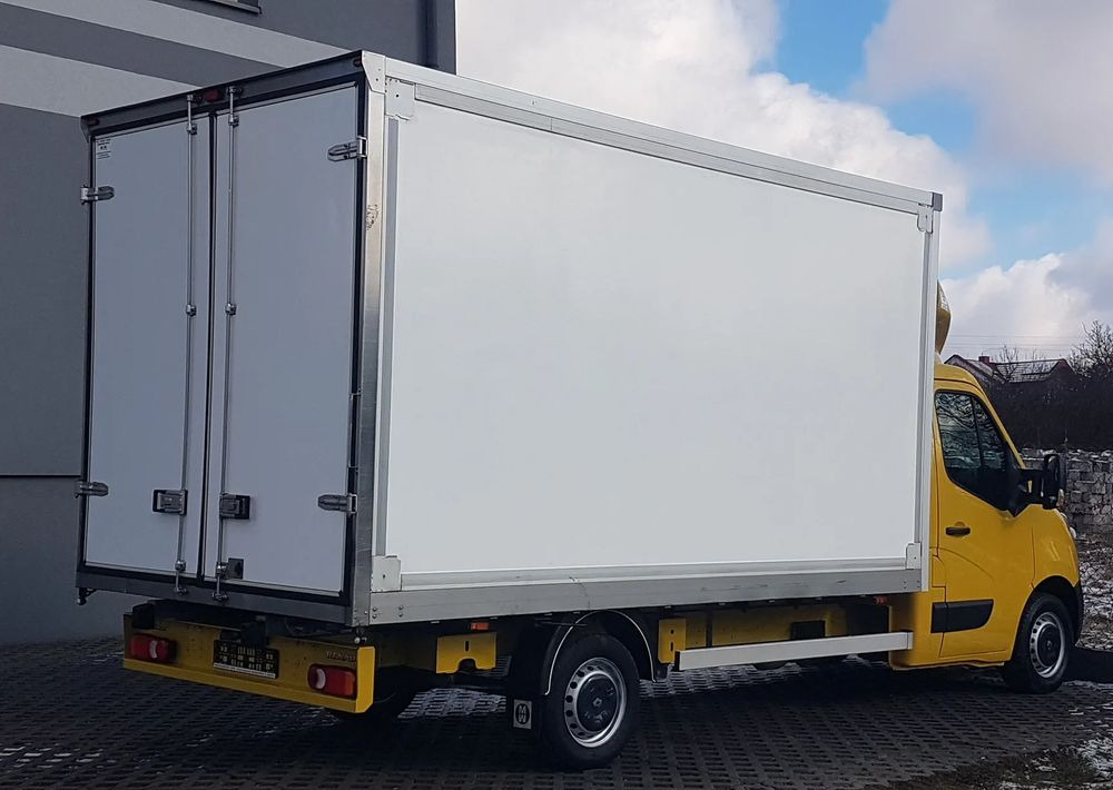 Renault MASTER KONTENER 8EP 4,21x2,23x2,22 KLIMA KRAJOWY MANUAL 6-BIEGÓW - Dostavno vozilo z zabojnikom: slika 4 Renault MASTER KONTENER 8EP 4,21x2,23x2,22 KLIMA KRAJOWY MANUAL 6-BIEGÓW - Dostavno vozilo z zabojnikom: slika 4