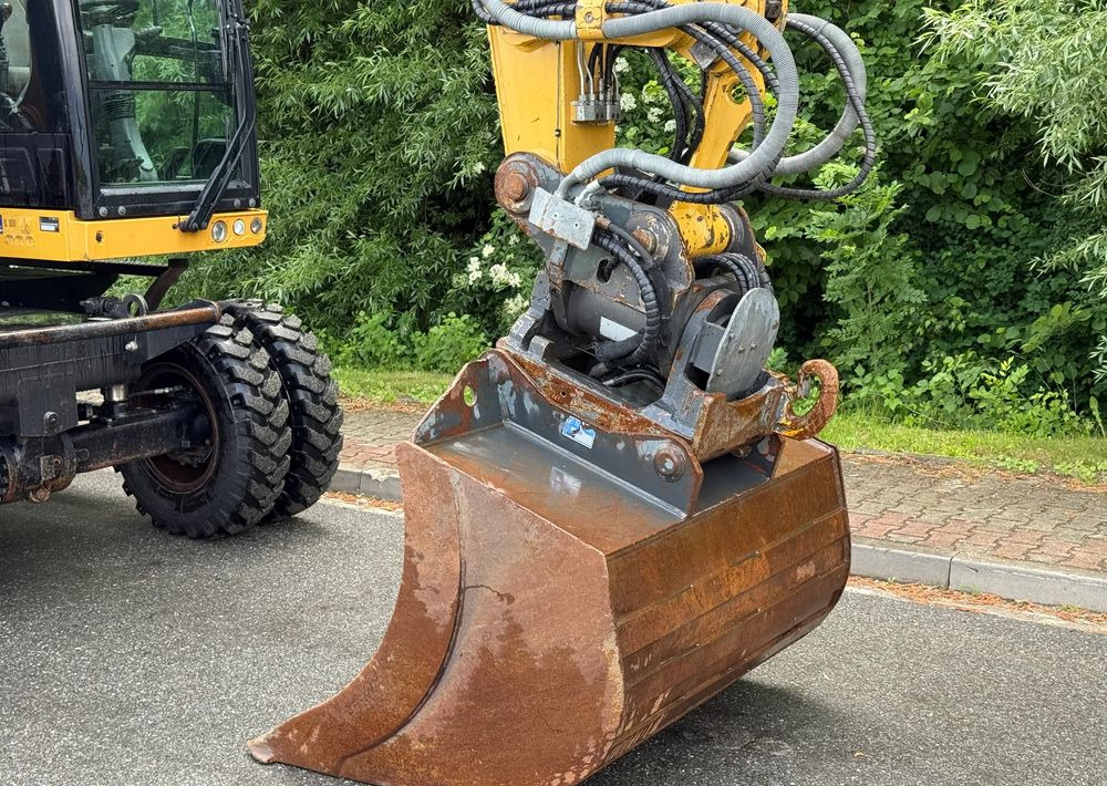 Caterpillar CAT 318 F * Powertilt * Sprowadzony* 9700 MTG * Caterpillar * Stan Perfekcyjny - Bager na kolesih: slika 3 Caterpillar CAT 318 F * Powertilt * Sprowadzony* 9700 MTG * Caterpillar * Stan Perfekcyjny - Bager na kolesih: slika 3
