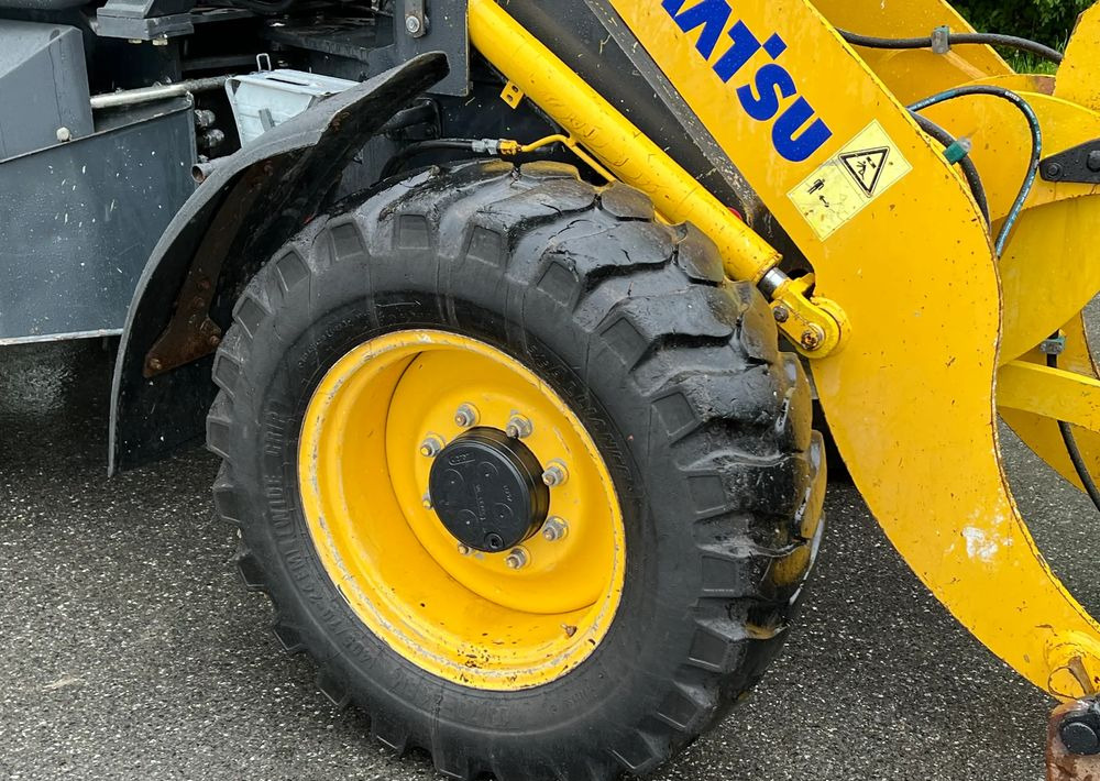 Komatsu Ładowarka KOMATSU WA 90 STAN IDEALNY - Kolesni nakladalec: slika 5 Komatsu Ładowarka KOMATSU WA 90 STAN IDEALNY - Kolesni nakladalec: slika 5