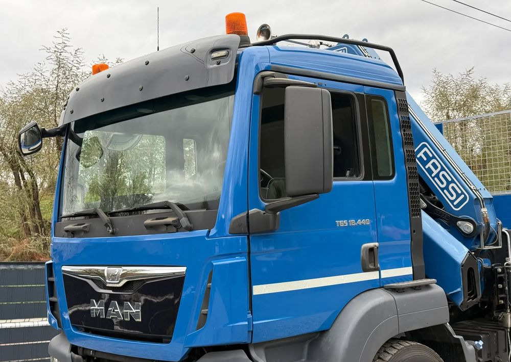MAN * MAN 18.440 TGS * 4x4 * HDS Fassi F215 * Sprowadzony * 95 000 KM ! * Stan Jak Nowy - Tovornjak s kesonom, Tovornjak z dvigalom: slika 4 MAN * MAN 18.440 TGS * 4x4 * HDS Fassi F215 * Sprowadzony * 95 000 KM ! * Stan Jak Nowy - Tovornjak s kesonom, Tovornjak z dvigalom: slika 4