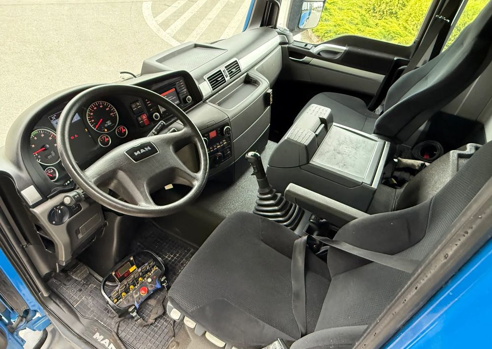 MAN * MAN 18.440 TGS * 4x4 * HDS Fassi F215 * Sprowadzony * 95 000 KM ! * Stan Jak Nowy - Tovornjak s kesonom, Tovornjak z dvigalom: slika 3 MAN * MAN 18.440 TGS * 4x4 * HDS Fassi F215 * Sprowadzony * 95 000 KM ! * Stan Jak Nowy - Tovornjak s kesonom, Tovornjak z dvigalom: slika 3