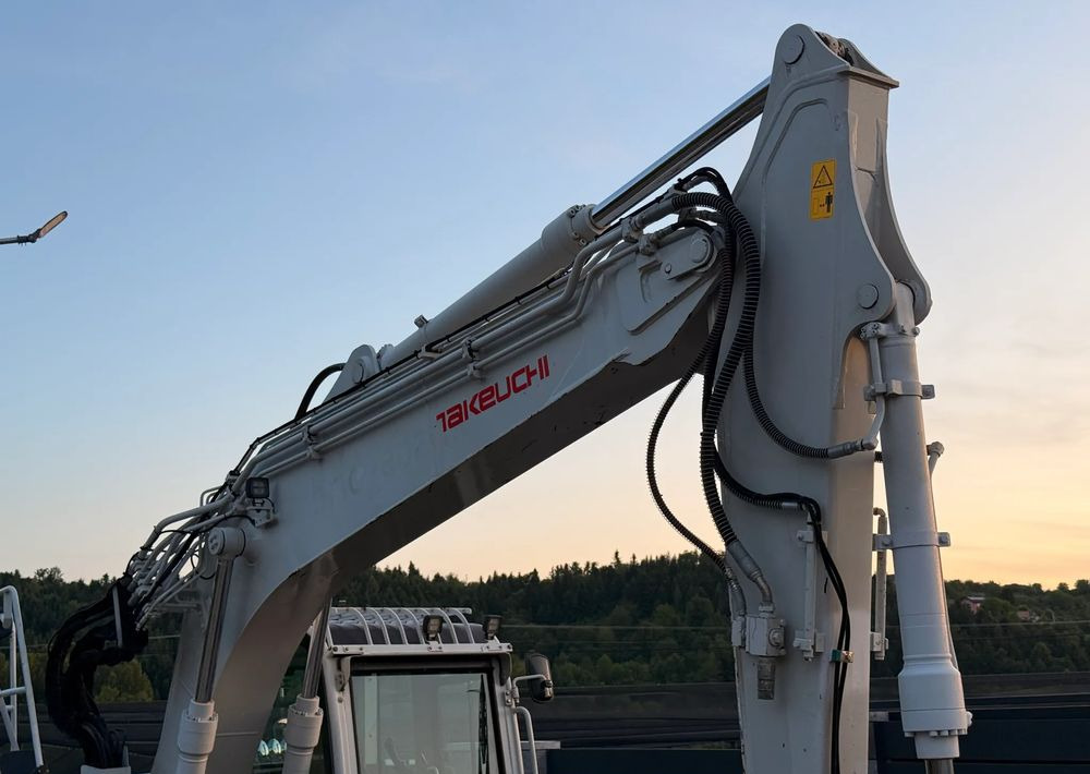 Takeuchi * Koparka Gąsienicowa * TAKEUCHI TB2150R 5100 MTH * Sprowadzona * Bardzo Dobry Stan - Bager goseničar: slika 3 Takeuchi * Koparka Gąsienicowa * TAKEUCHI TB2150R 5100 MTH * Sprowadzona * Bardzo Dobry Stan - Bager goseničar: slika 3