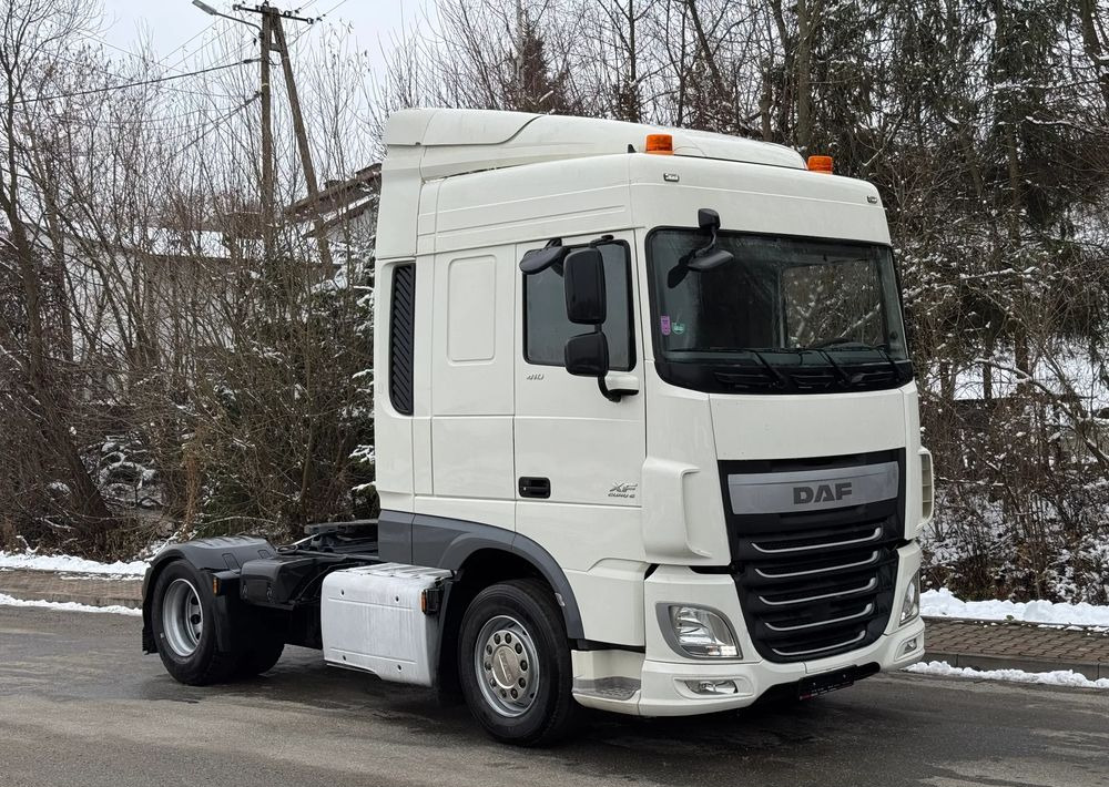 DAF * DAF XF 106 * SPROWADZONY * SUPER STAN CIĄGNIK SIODŁOWY Euro 6 - Vlačilec: slika 2 DAF * DAF XF 106 * SPROWADZONY * SUPER STAN CIĄGNIK SIODŁOWY Euro 6 - Vlačilec: slika 2