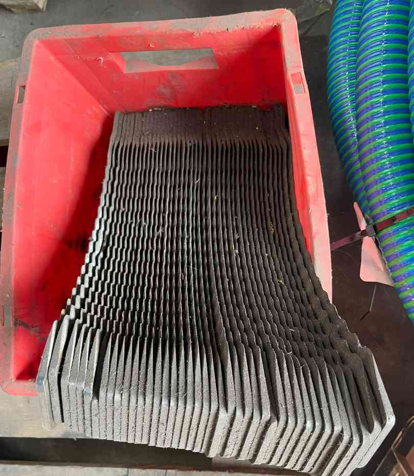 Bergmann Silagemes messenset B02-1011 Carex, Shuttle, Royal, Repex weidebouwmachines - Samo-nakladalni voz: slika 2 Bergmann Silagemes messenset B02-1011 Carex, Shuttle, Royal, Repex weidebouwmachines - Samo-nakladalni voz: slika 2