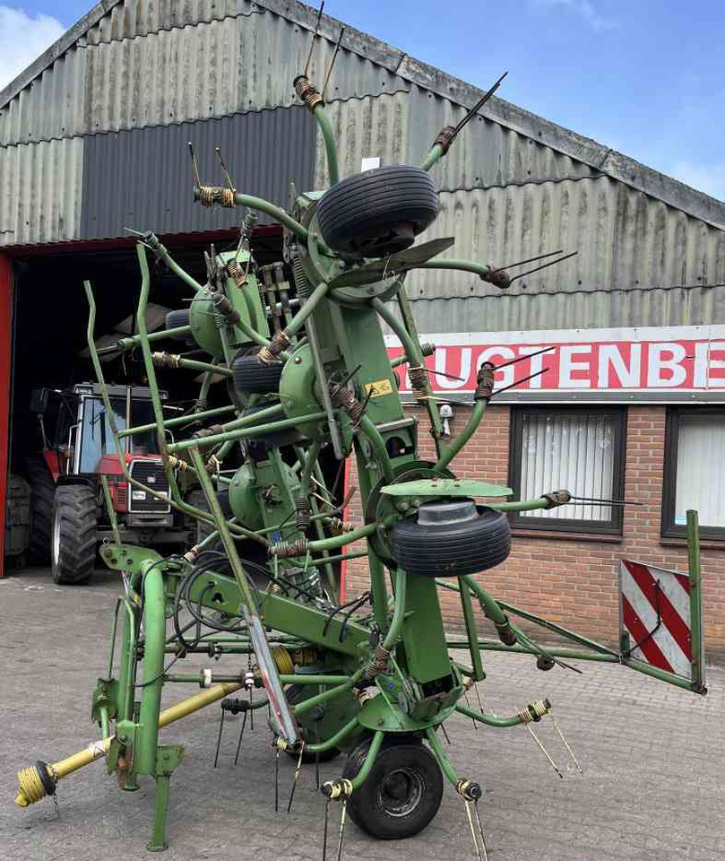 Krone KW 8.80/8 Schudder Tedder Kreiselheuer weidebouwmachines - Obračalnik/ Zgrabljalnik: slika 3 Krone KW 8.80/8 Schudder Tedder Kreiselheuer weidebouwmachines - Obračalnik/ Zgrabljalnik: slika 3