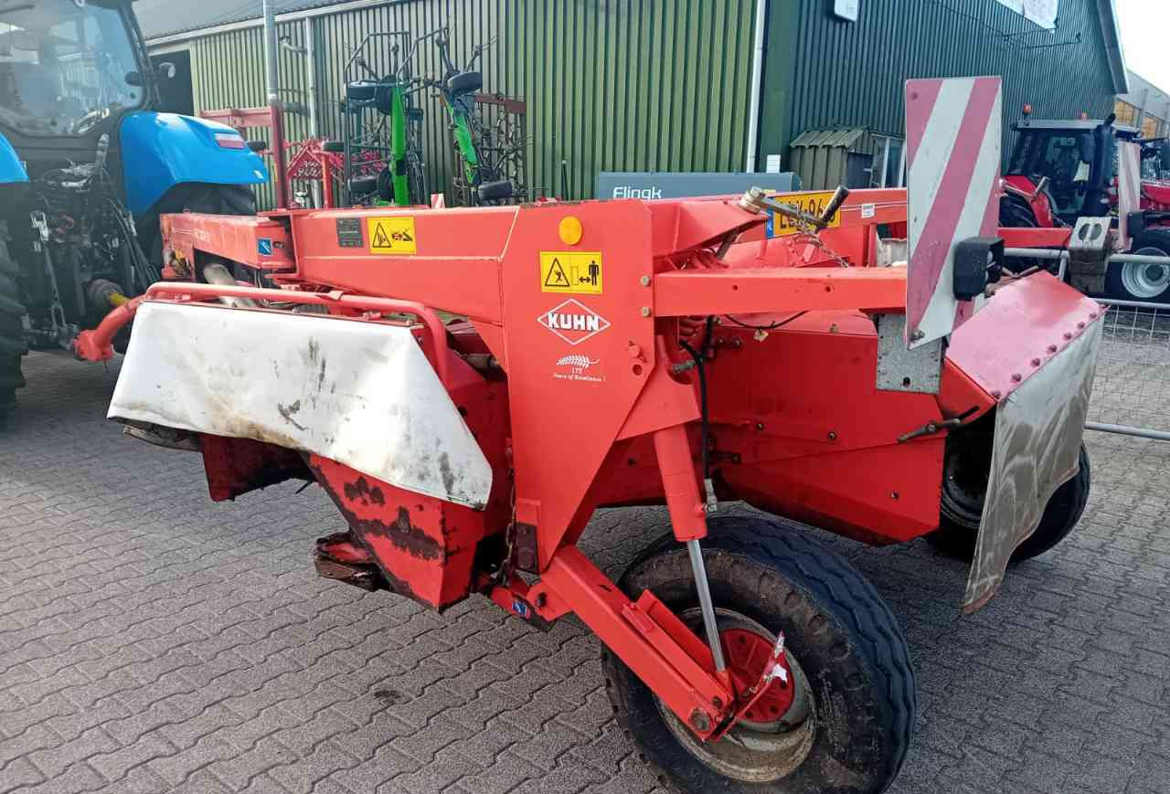 Kuhn FC302G getrokken schijvenmaaier *Verkocht/sold* - Kosilnica: slika 2 Kuhn FC302G getrokken schijvenmaaier *Verkocht/sold* - Kosilnica: slika 2