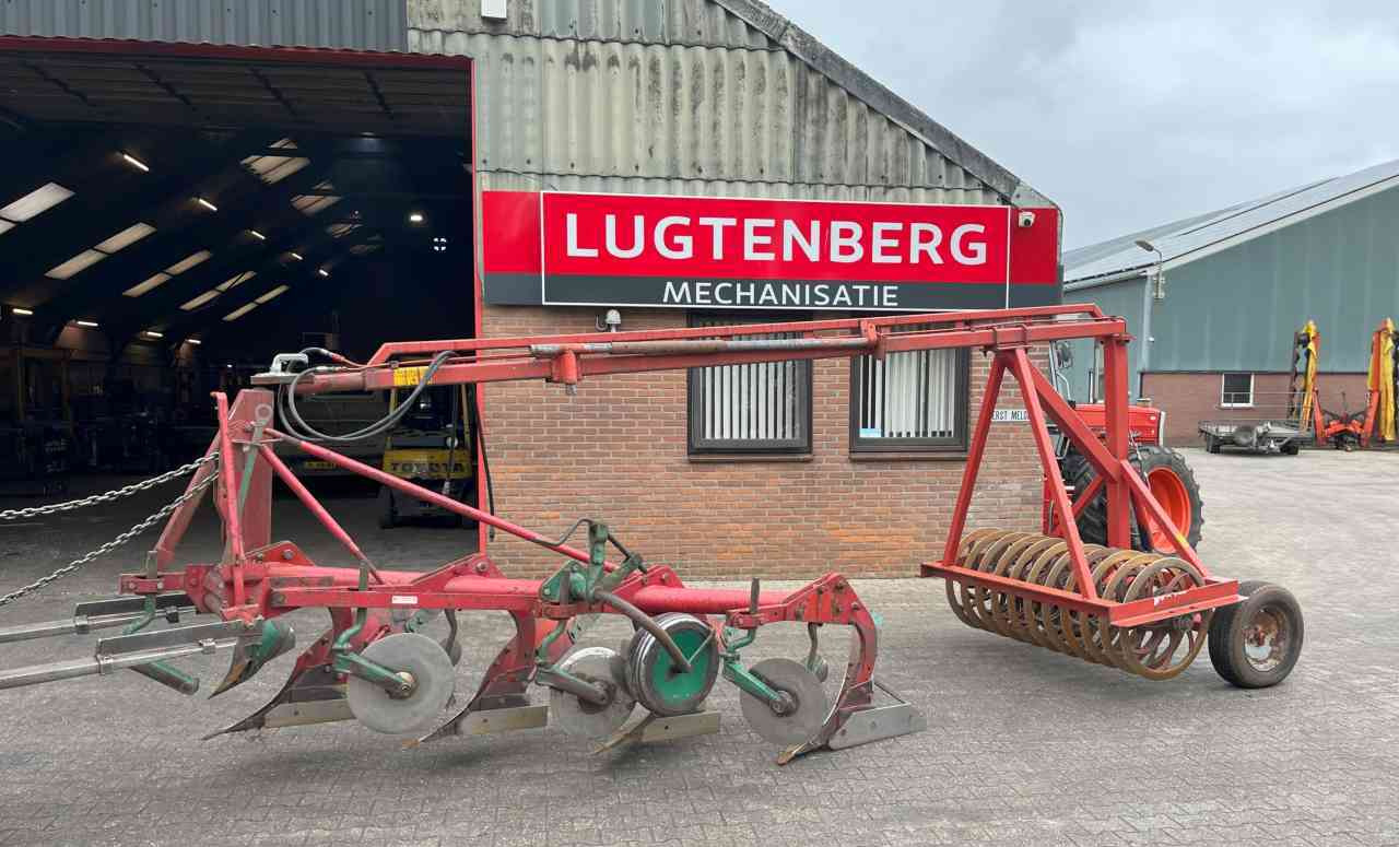 Kverneland 4 schaar ploeg + Evers vorenpakker grondbewerking - Plug: slika 1 Kverneland 4 schaar ploeg + Evers vorenpakker grondbewerking - Plug: slika 1