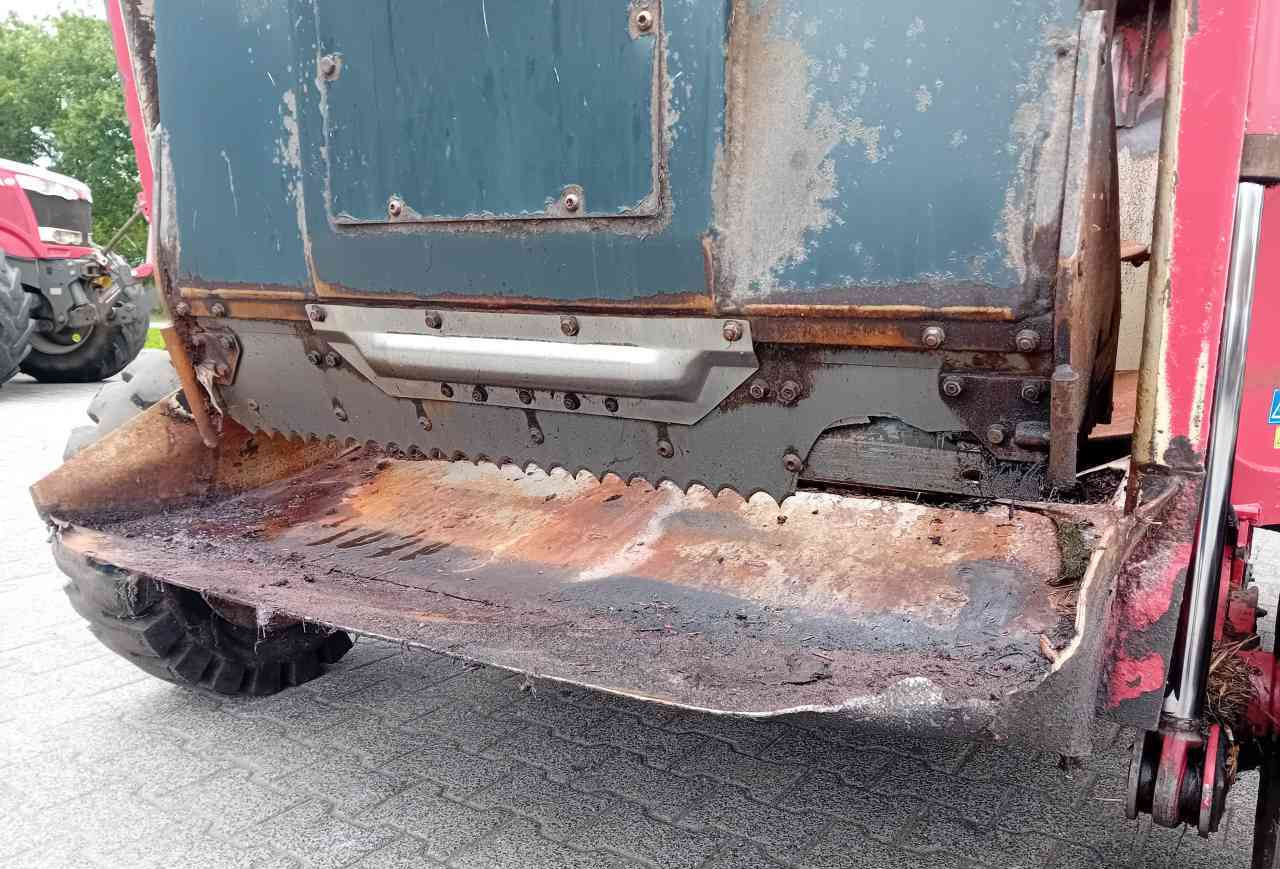 Trioliet Gigant 900 voermengwagen - Mešalnik za krmo: slika 4 Trioliet Gigant 900 voermengwagen - Mešalnik za krmo: slika 4