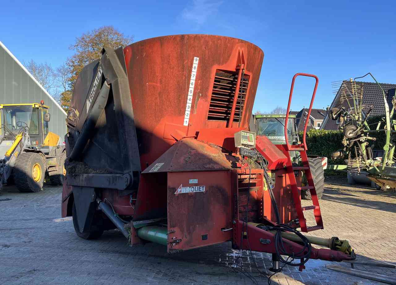 Trioliet Triomix 1200 zelfladende voermengwagen voermachines - Mešalnik za krmo: slika 1 Trioliet Triomix 1200 zelfladende voermengwagen voermachines - Mešalnik za krmo: slika 1