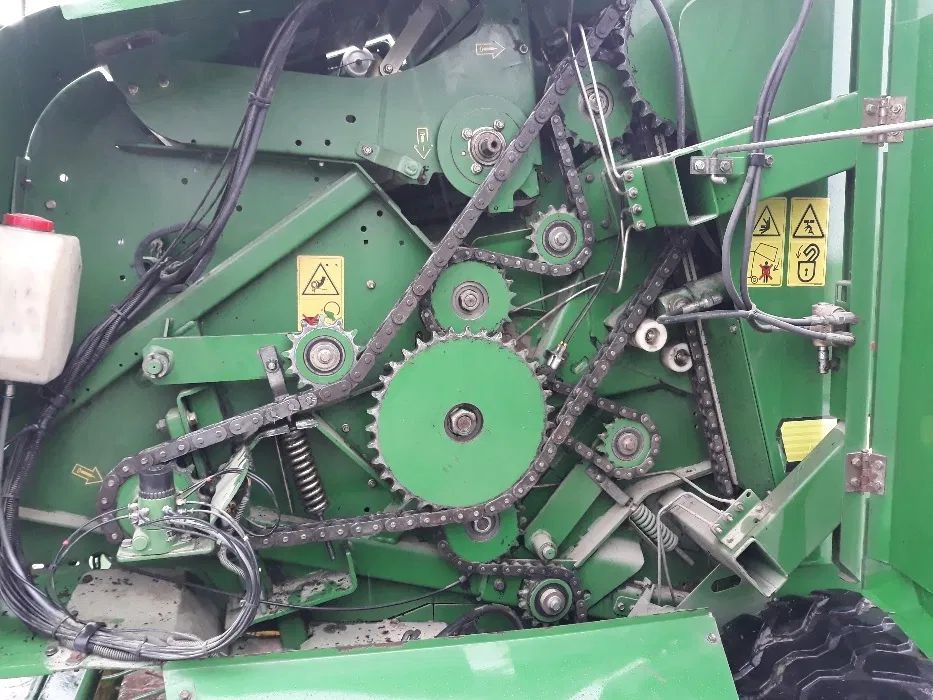 JOHN DEERE 644/2011r 578 PREMIUM opuszczana podloga cover edge - Balirka za okrogle bale: slika 3 JOHN DEERE 644/2011r 578 PREMIUM opuszczana podloga cover edge - Balirka za okrogle bale: slika 3
