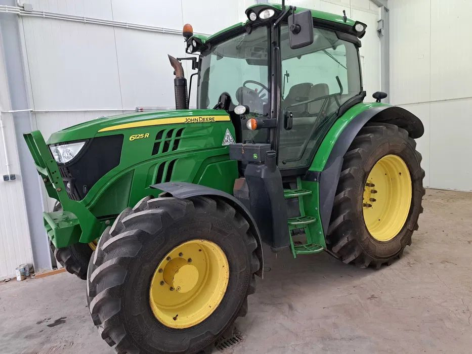 John Deere 6125R 2015 Rok - Traktor: slika 1 John Deere 6125R 2015 Rok - Traktor: slika 1