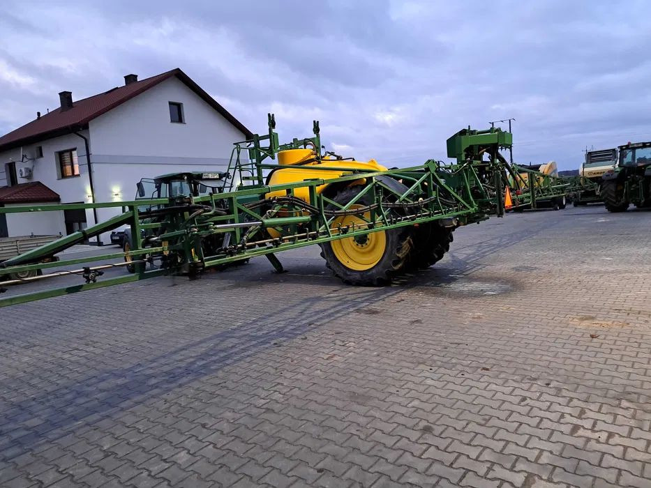 John Deere 944i - Vlečna škropilnica: slika 5 John Deere 944i - Vlečna škropilnica: slika 5