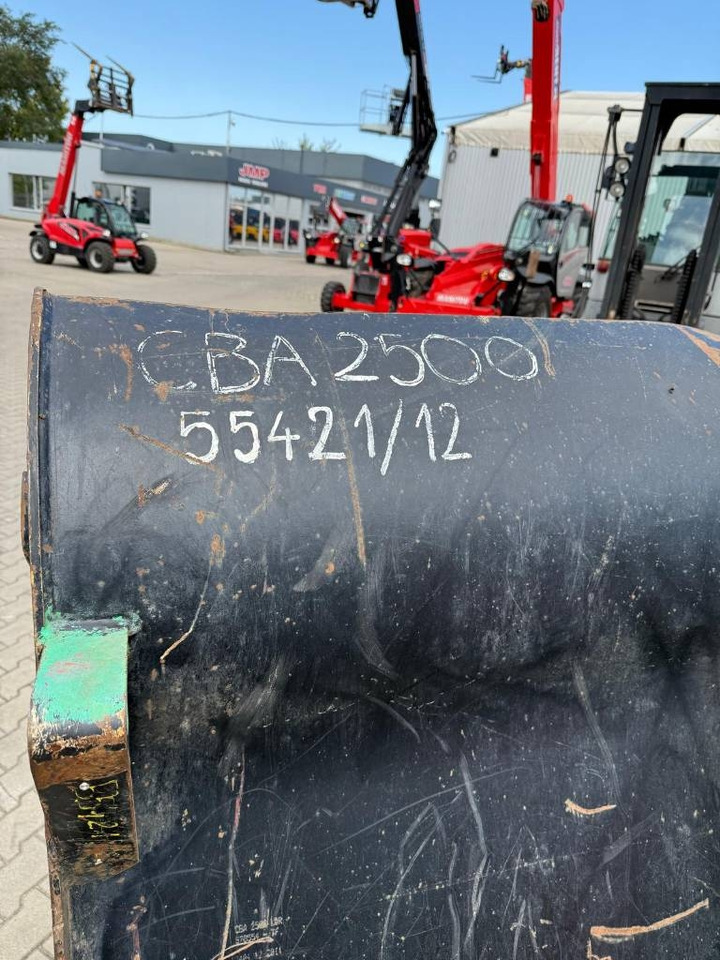 Manitou CBA 2500 LDR 2450mm 2,5m3 570554 - Žlica za Gradbeni stroj: slika 3 Manitou CBA 2500 LDR 2450mm 2,5m3 570554 - Žlica za Gradbeni stroj: slika 3