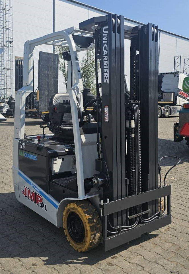 UniCarriers A1N1L15Q DRIVE-IN CAB - Električni viličar: slika 5 UniCarriers A1N1L15Q DRIVE-IN CAB - Električni viličar: slika 5
