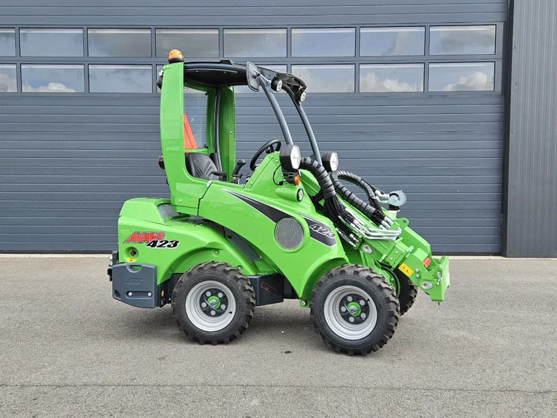 Avant 423 TDL+ Mini-shovel - Kompaktni nakladalnik na gosenicah: slika 2 Avant 423 TDL+ Mini-shovel - Kompaktni nakladalnik na gosenicah: slika 2