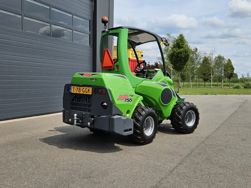 Avant 755i Rental mini-shovel - Kompaktni nakladalnik na gosenicah: slika 4 Avant 755i Rental mini-shovel - Kompaktni nakladalnik na gosenicah: slika 4